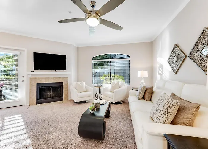 Thompson Peak Retreat Unit 1073 * Scottsdale